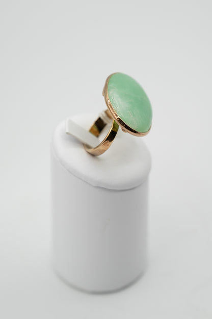 Anello Verde Segreto con crisoprasio, dettaglio laterale della montatura