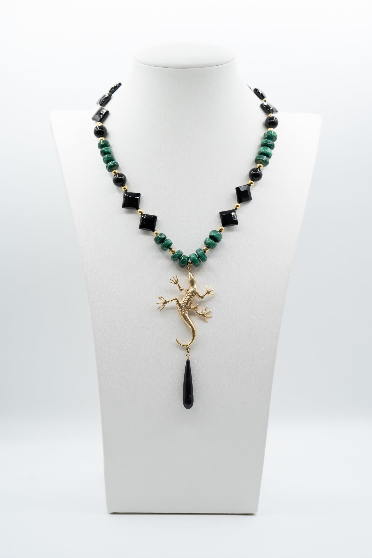 Collana Guardiano Verde in onice e malachite, vista completa