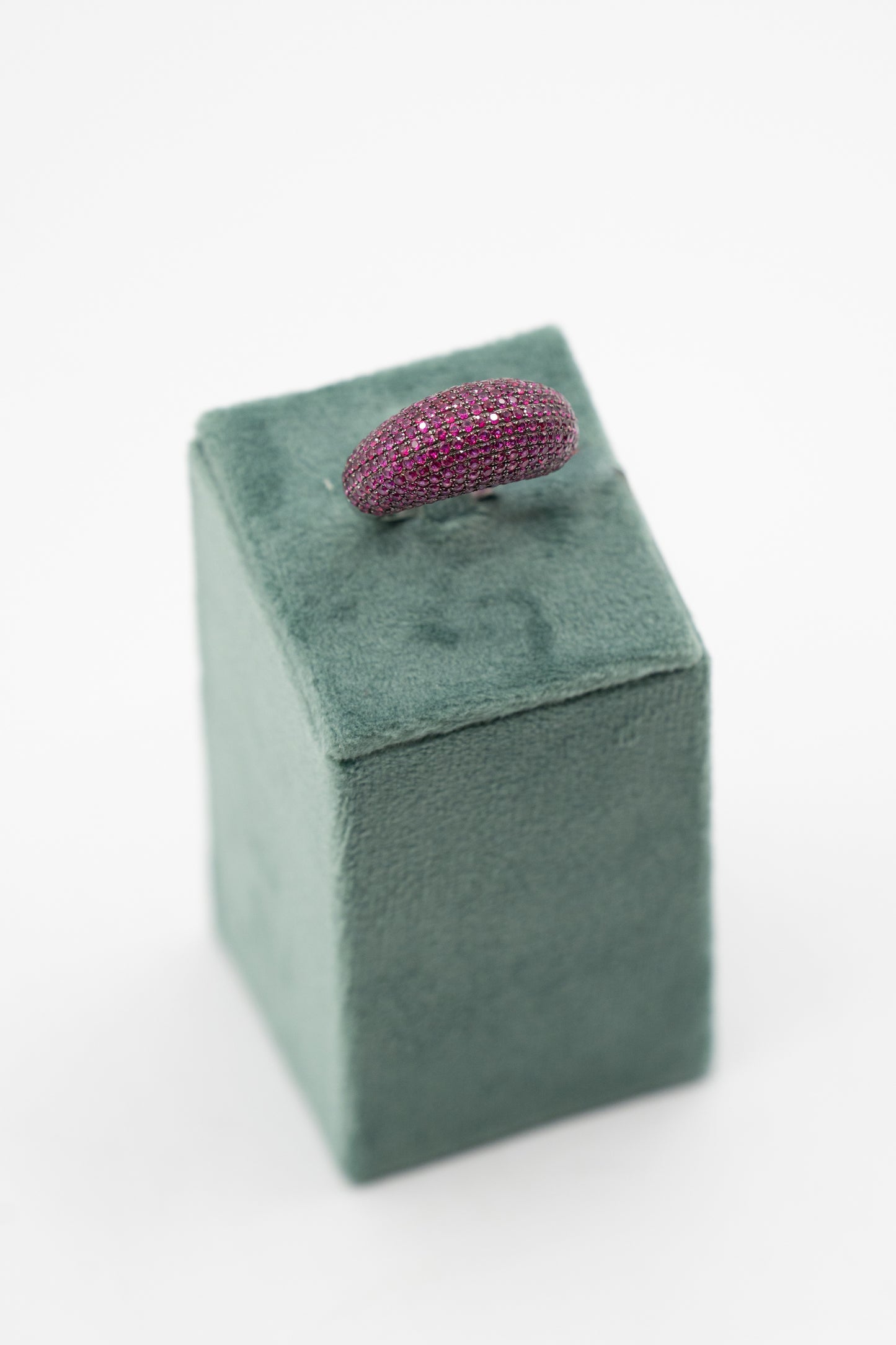 Rosso Imperiale – Anello in Oro 18 kt e Rubini