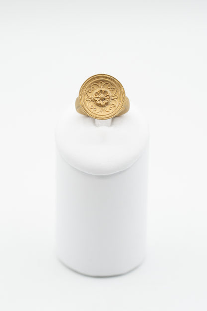 Anello Segno Aureo in argento 925 bagno oro 24 carati, vista frontale