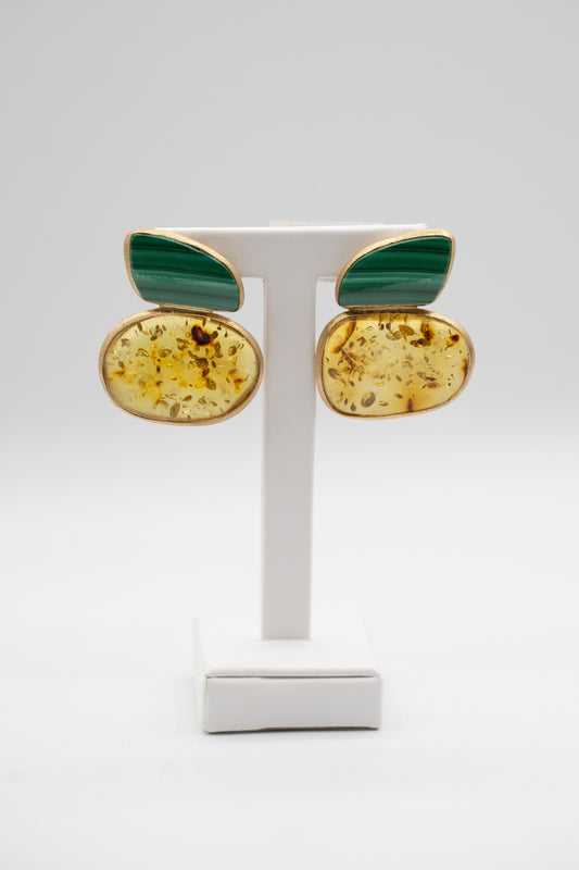 Orecchini Ambra Verde con malachite e ambra baltica, vista della coppia
