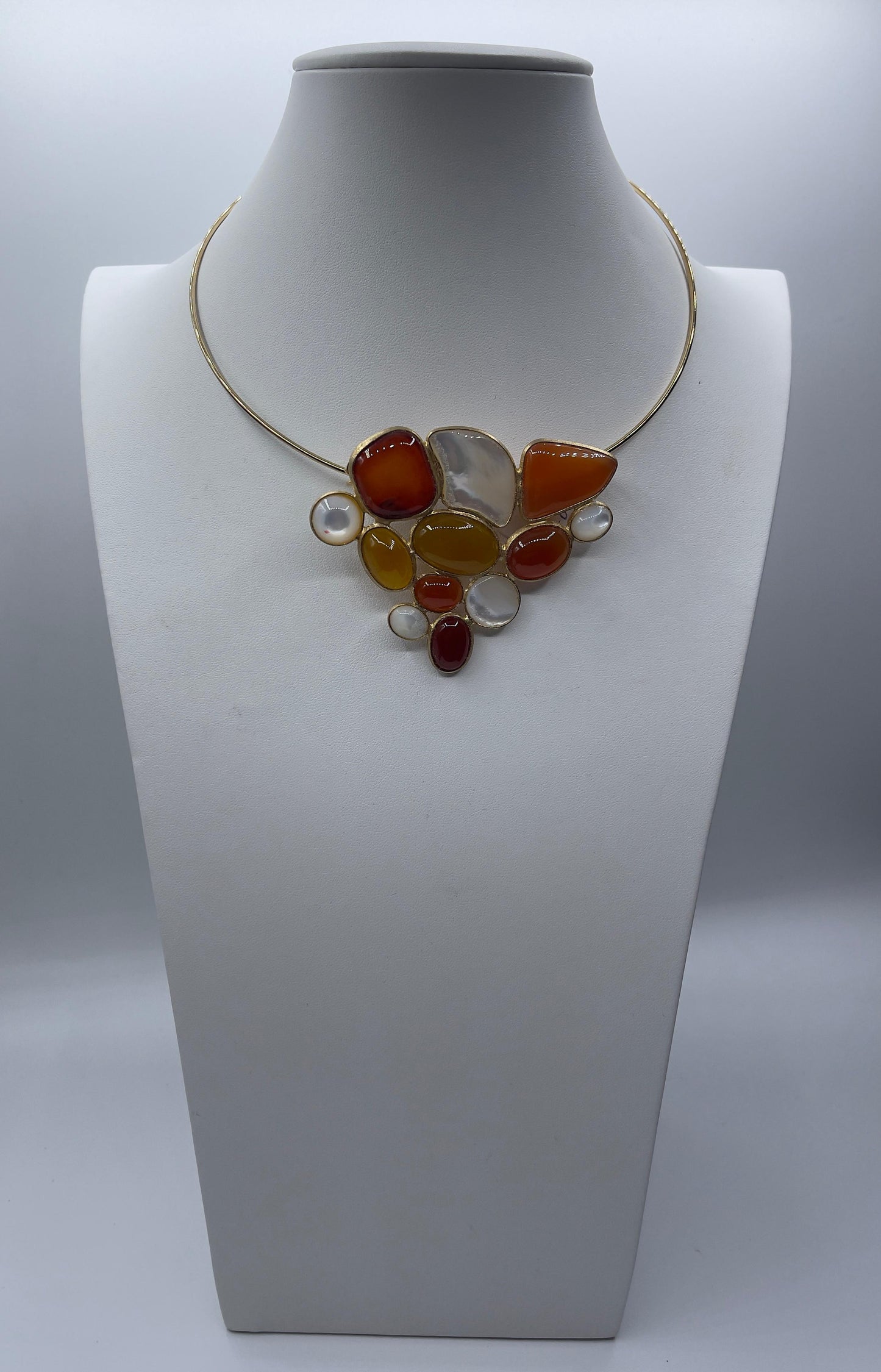 Mother of pearl and carnelian necklace